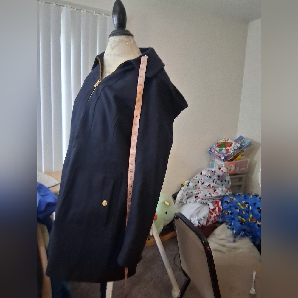 Elegant Navy Hooded Women's Coat - Picture 3 of 7